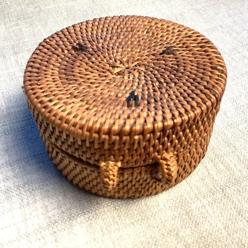 Vintage Bali Basket Round Handwoven Ata Rattan Trinket Box Jewelry with Lid